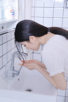 张文秋